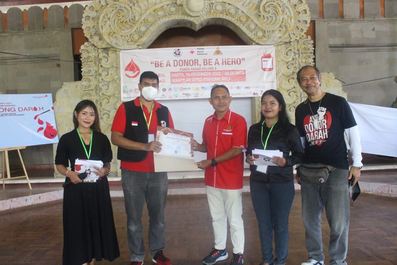 podiumnews.com-Jelang Akhir Tahun, Social Project Bali Gelar Donor Darah